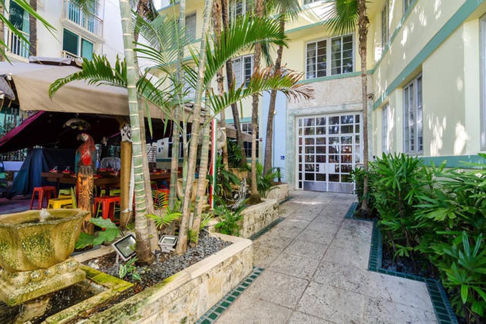 מיאמי ביץ' Ocean Drive Studio Historic Building Minutes Walk To The Beach. מראה חיצוני תמונה